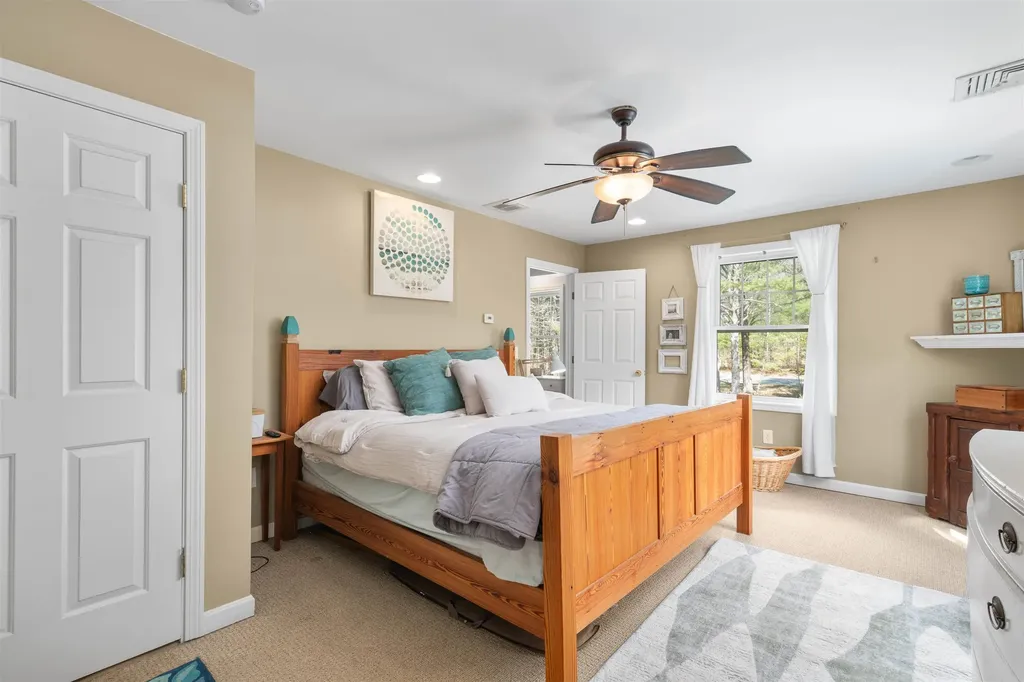 208 Benjamin Wentworth Drive Tamworth NH 03817