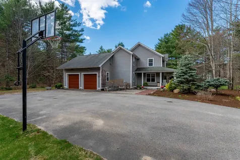 208 Benjamin Wentworth Drive Tamworth NH 03817