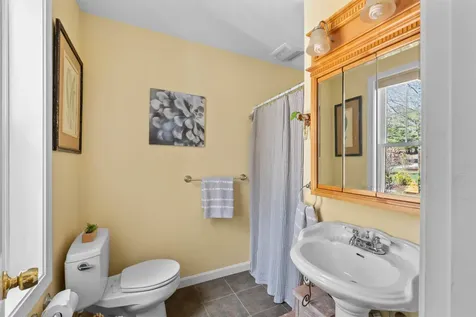 208 Benjamin Wentworth Drive Tamworth NH 03817