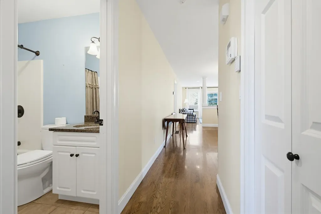 9 Pebble Beach Drive Bedford NH 03110