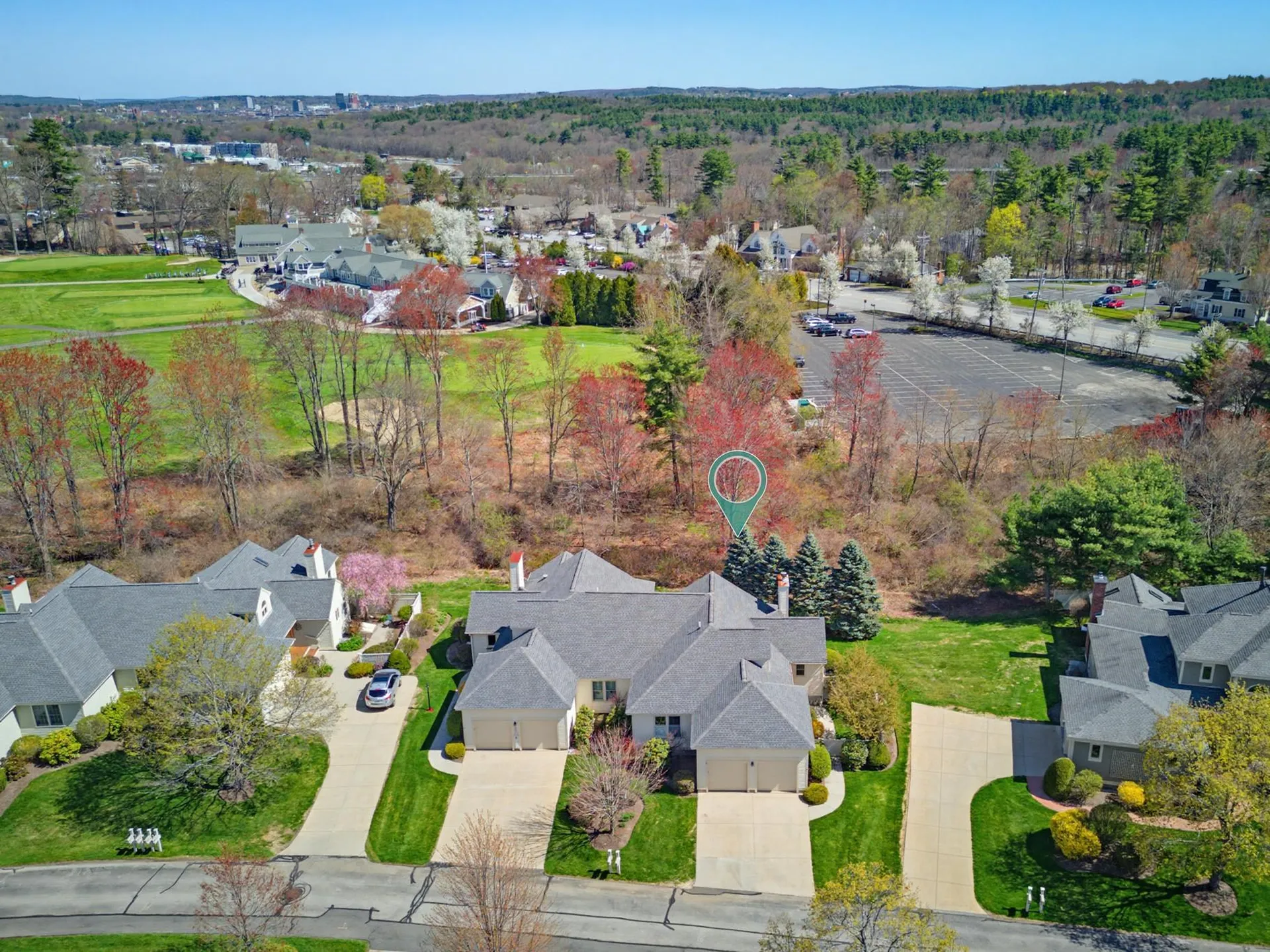9 Pebble Beach Drive Bedford NH 03110