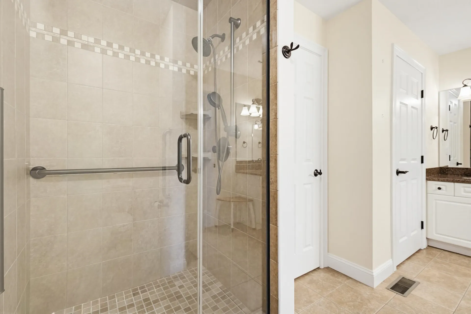 9 Pebble Beach Drive Bedford NH 03110