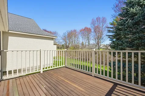 9 Pebble Beach Drive Bedford NH 03110