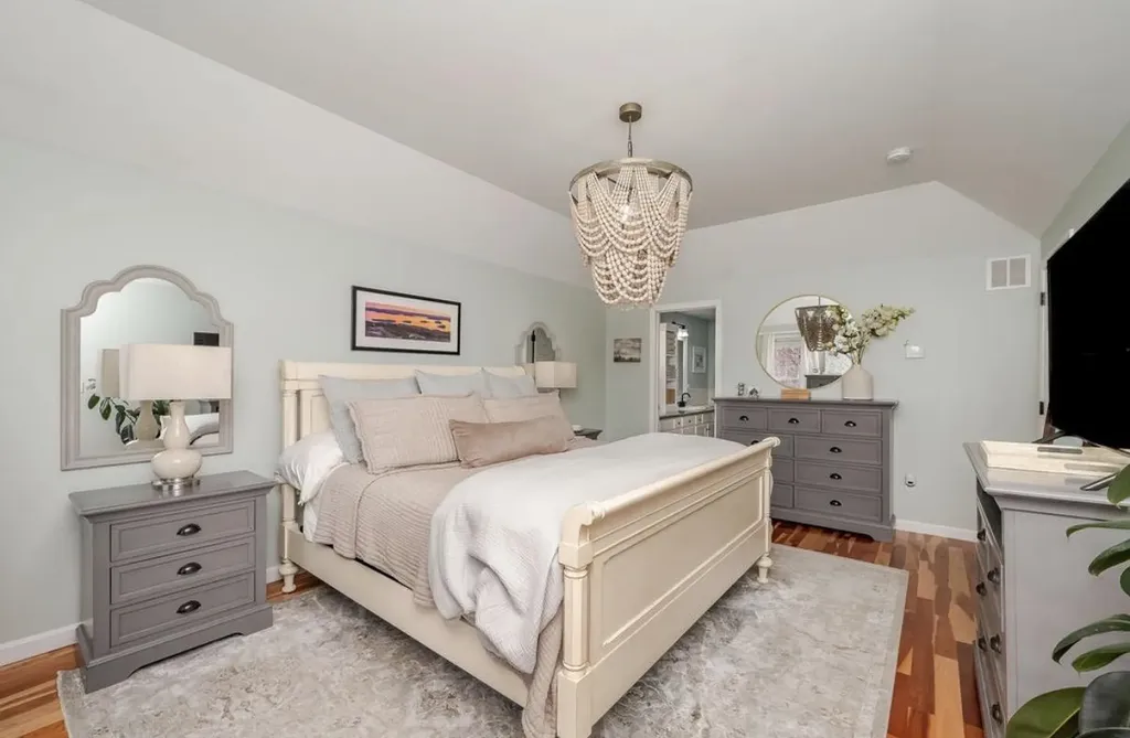 37 Ezras Way Dover NH 03820