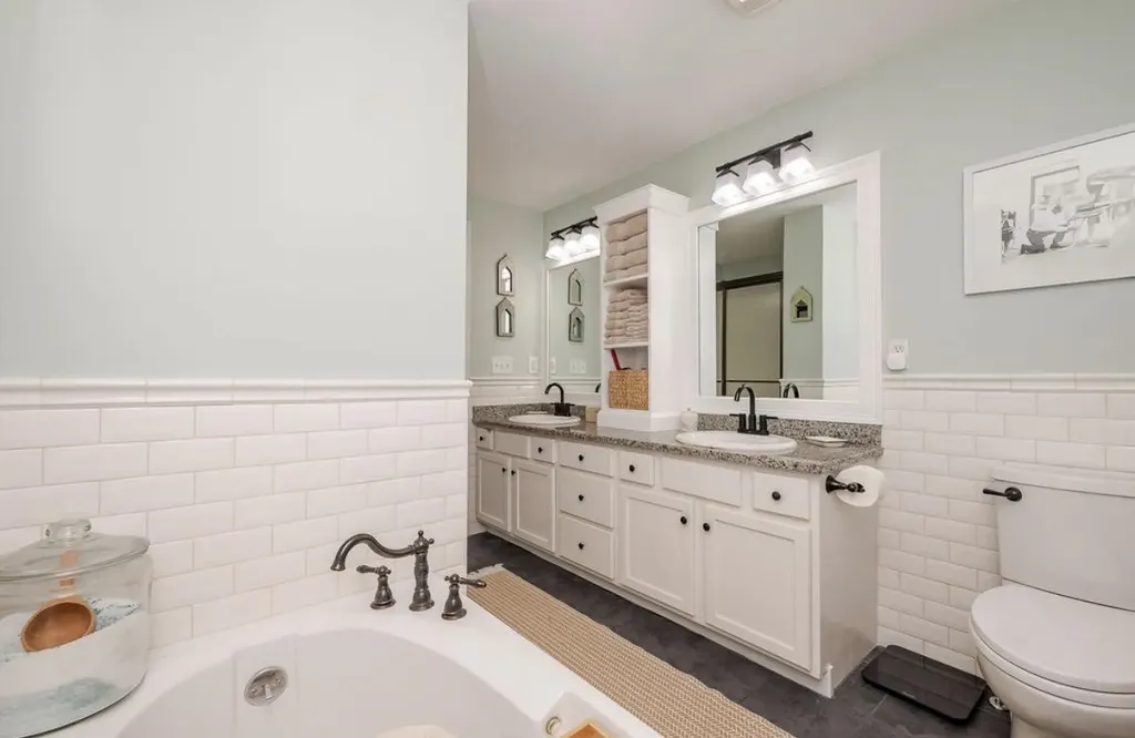 37 Ezras Way Dover NH 03820