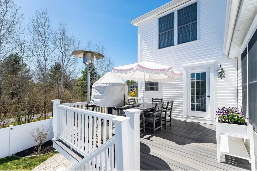 37 Ezras Way Dover NH 03820