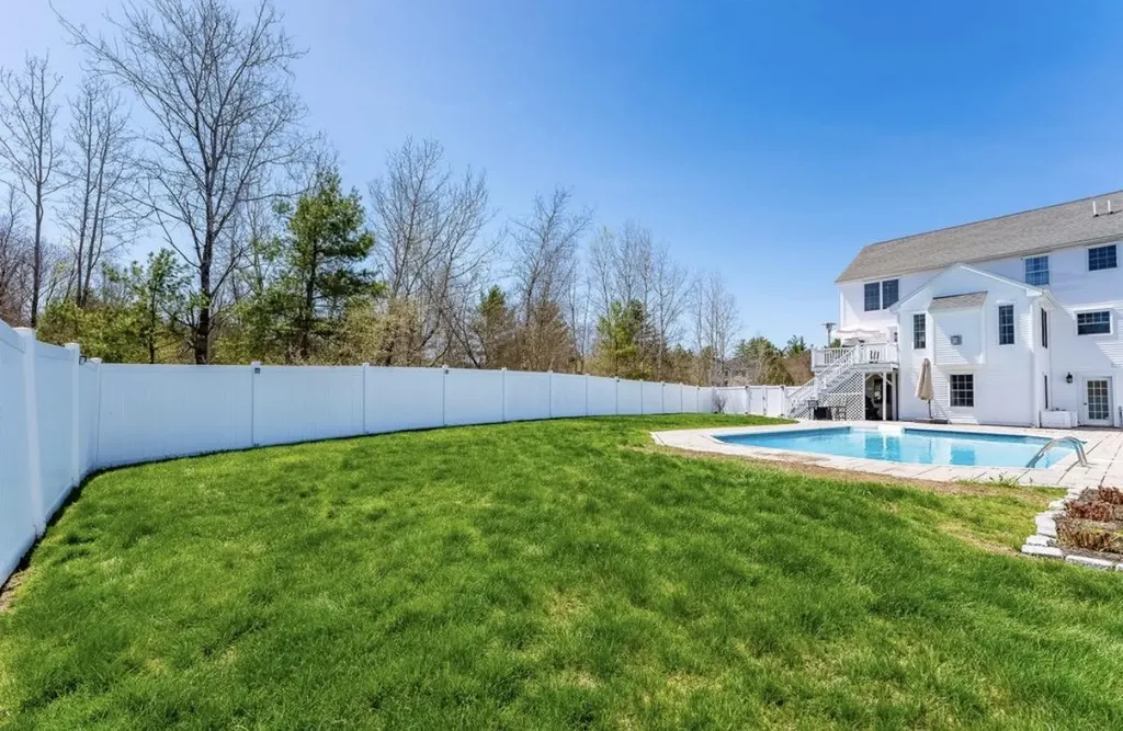 37 Ezras Way Dover NH 03820