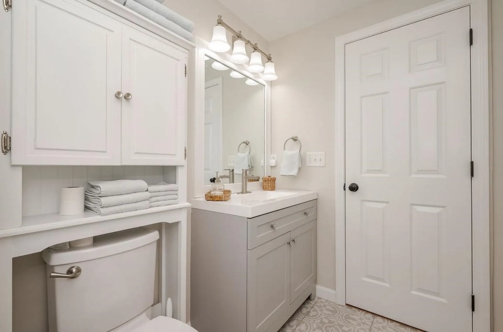 37 Ezras Way Dover NH 03820