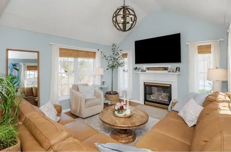 37 Ezras Way Dover NH 03820