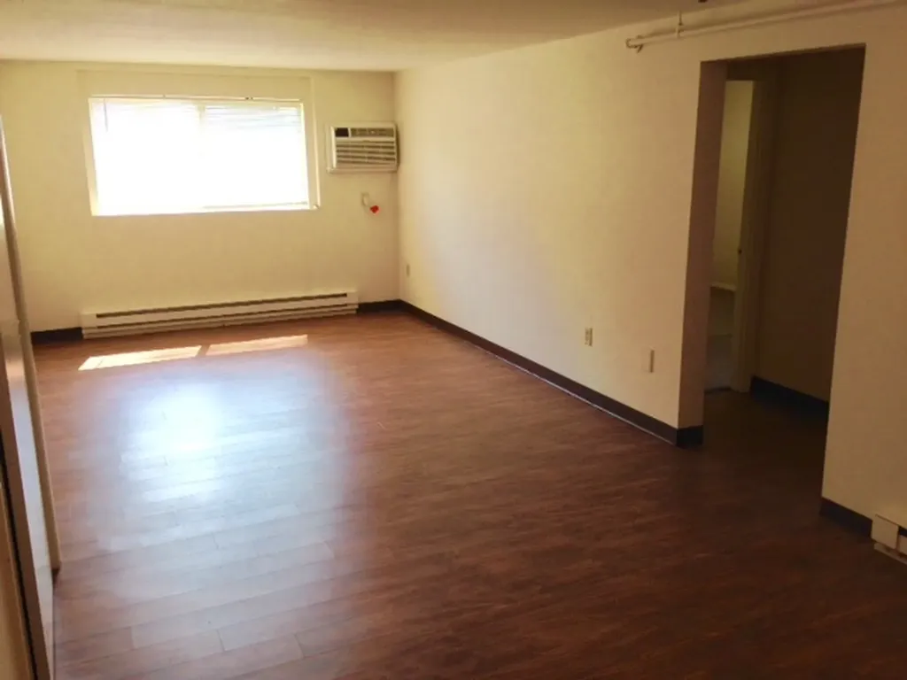 93 West Street Milford NH 03055