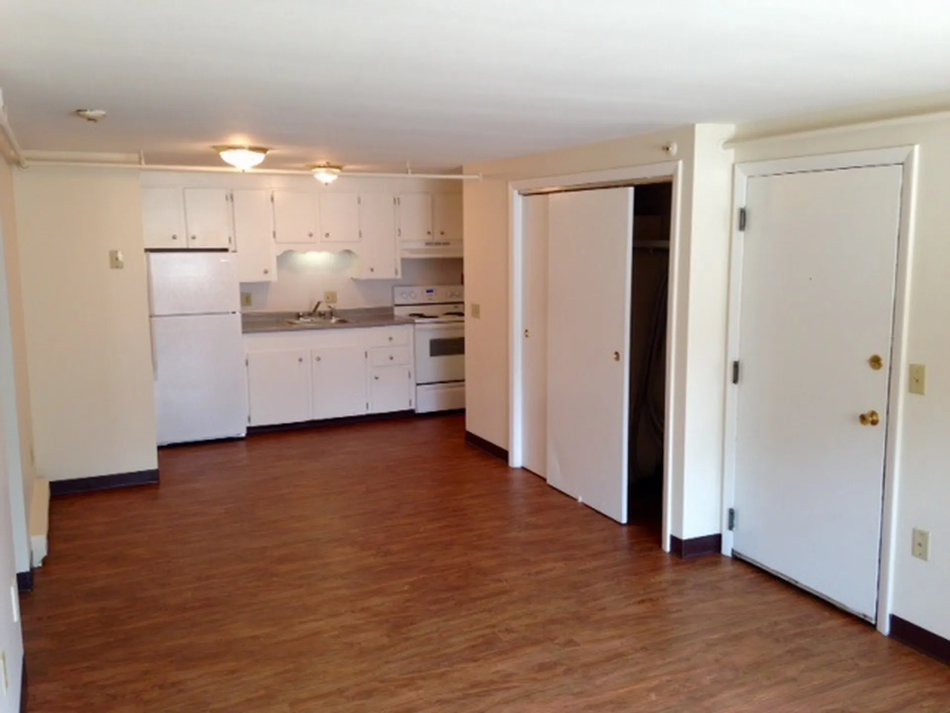 93 West Street Milford NH 03055