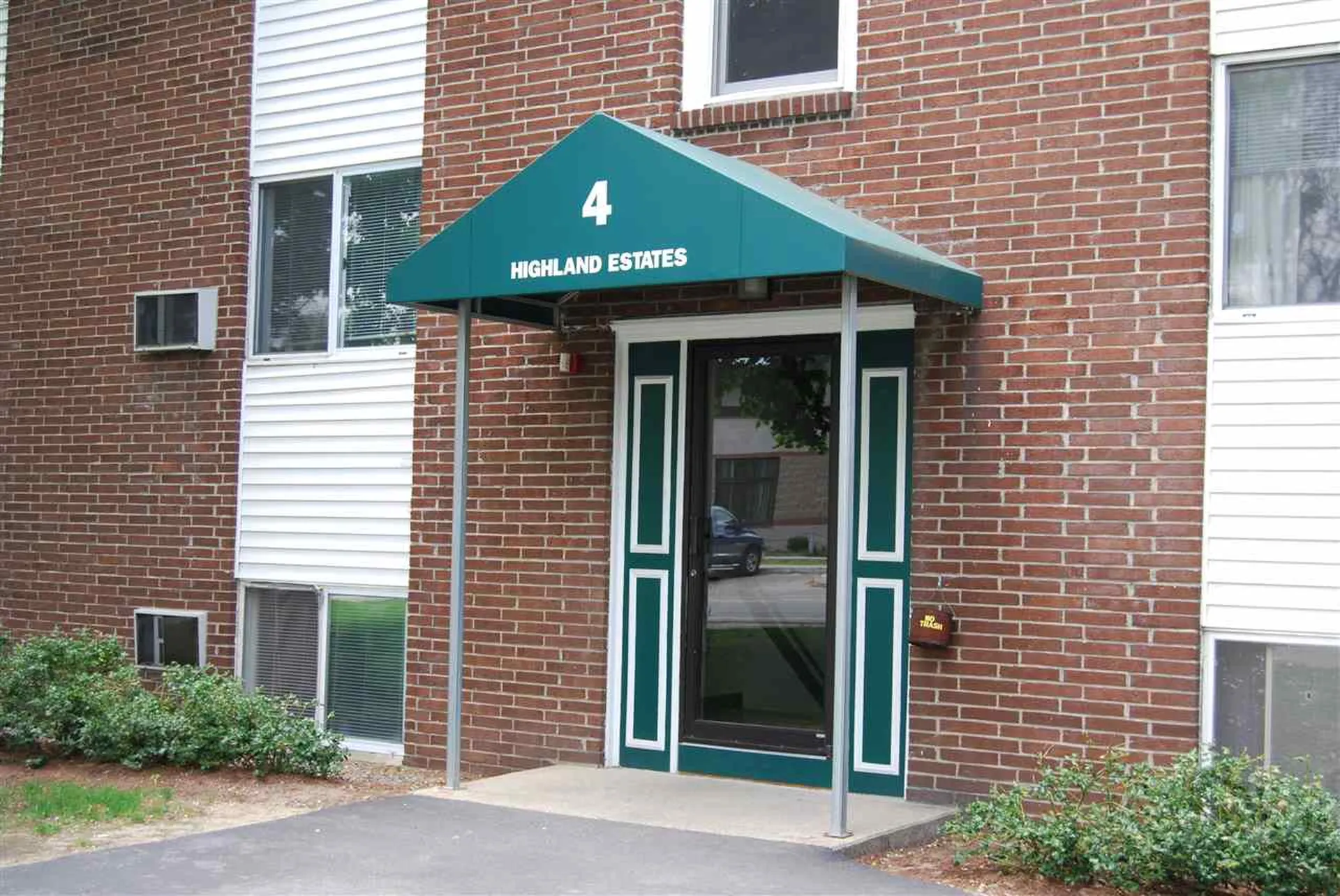 93 West Street Milford NH 03055