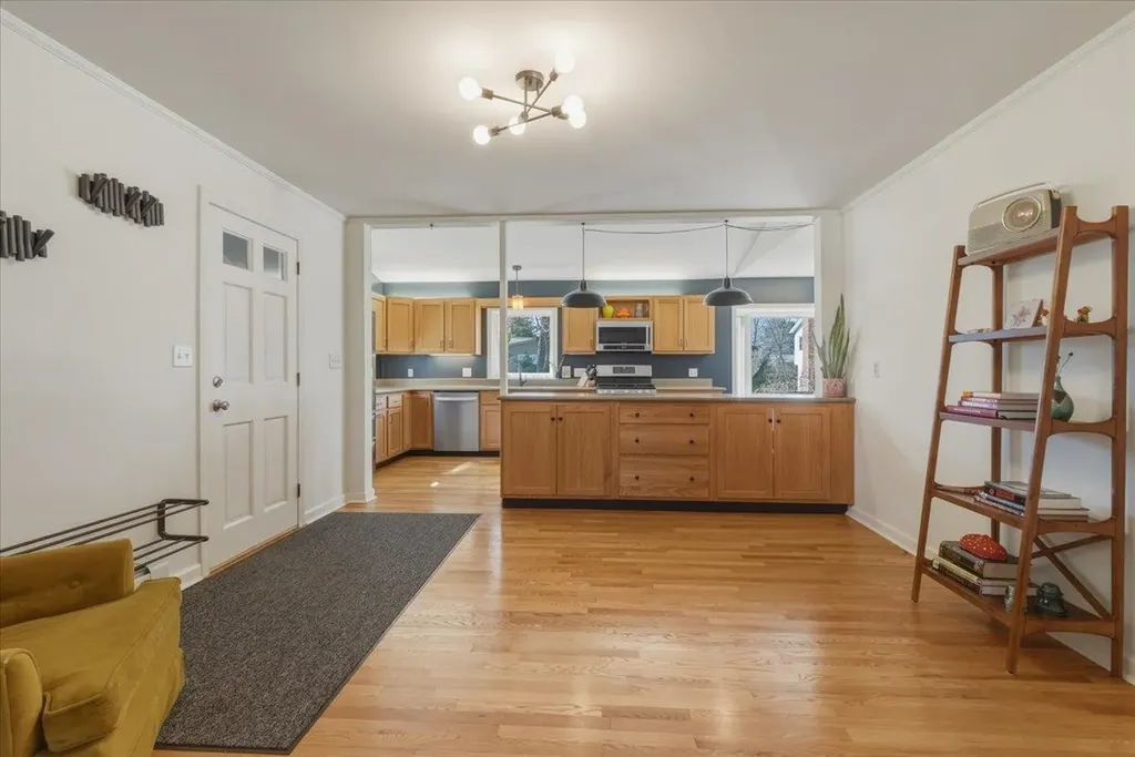 11 Scotsdale Road South Burlington VT 05403