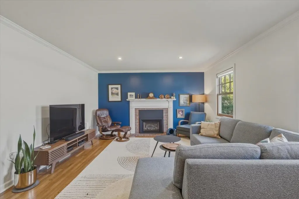 11 Scotsdale Road South Burlington VT 05403