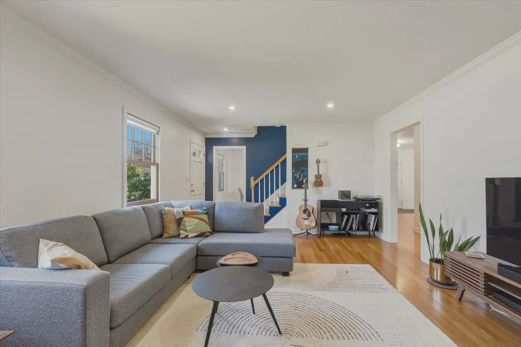 11 Scotsdale Road South Burlington VT 05403