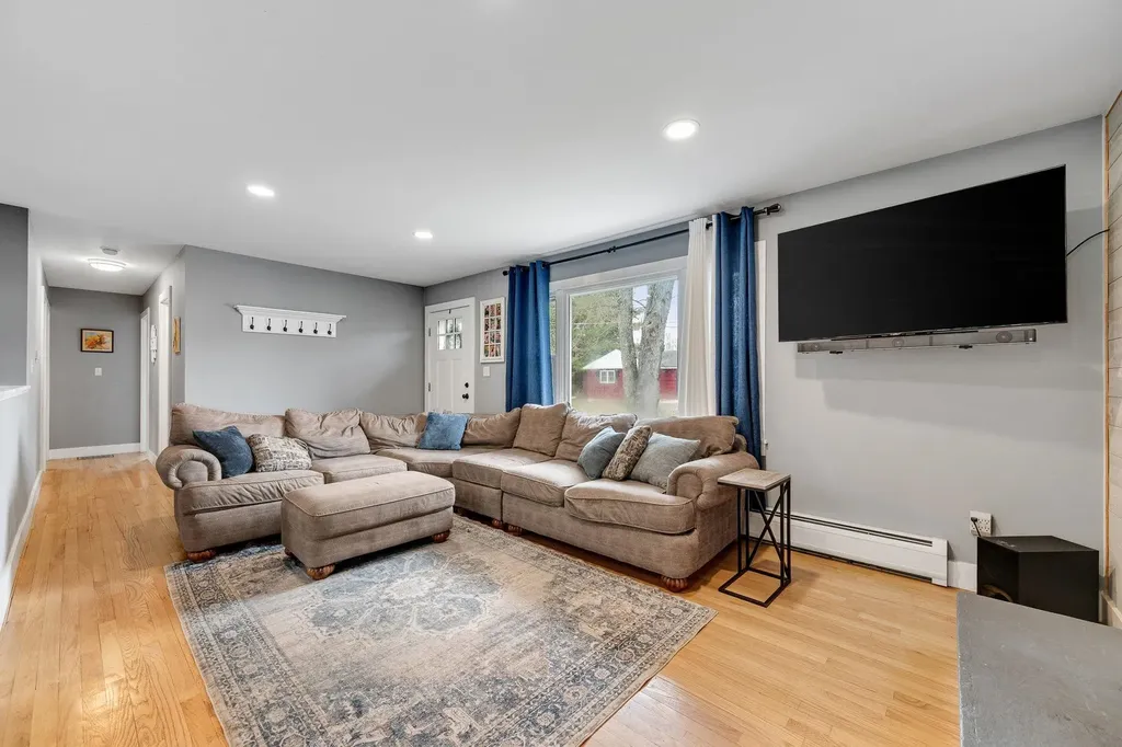4 Lafayette Drive Jericho VT 05465