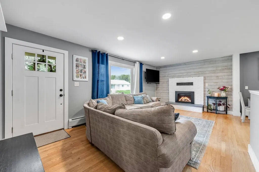 4 Lafayette Drive Jericho VT 05465