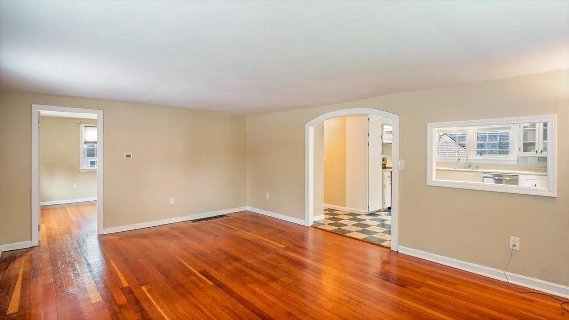 7 Westerdale Avenue Salem NH 03079