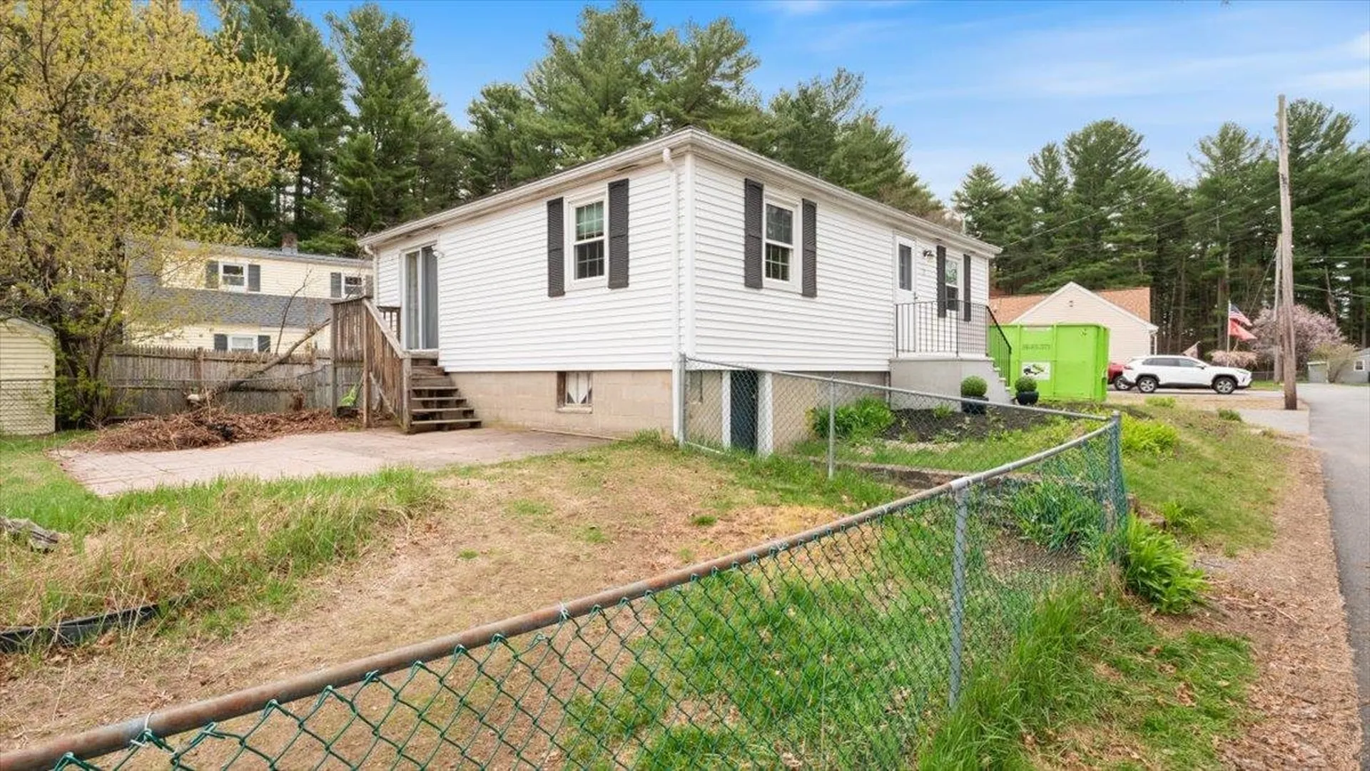 7 Westerdale Avenue Salem NH 03079