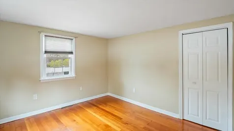 7 Westerdale Avenue Salem NH 03079