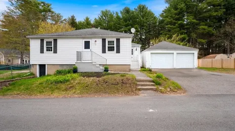 7 Westerdale Avenue Salem NH 03079