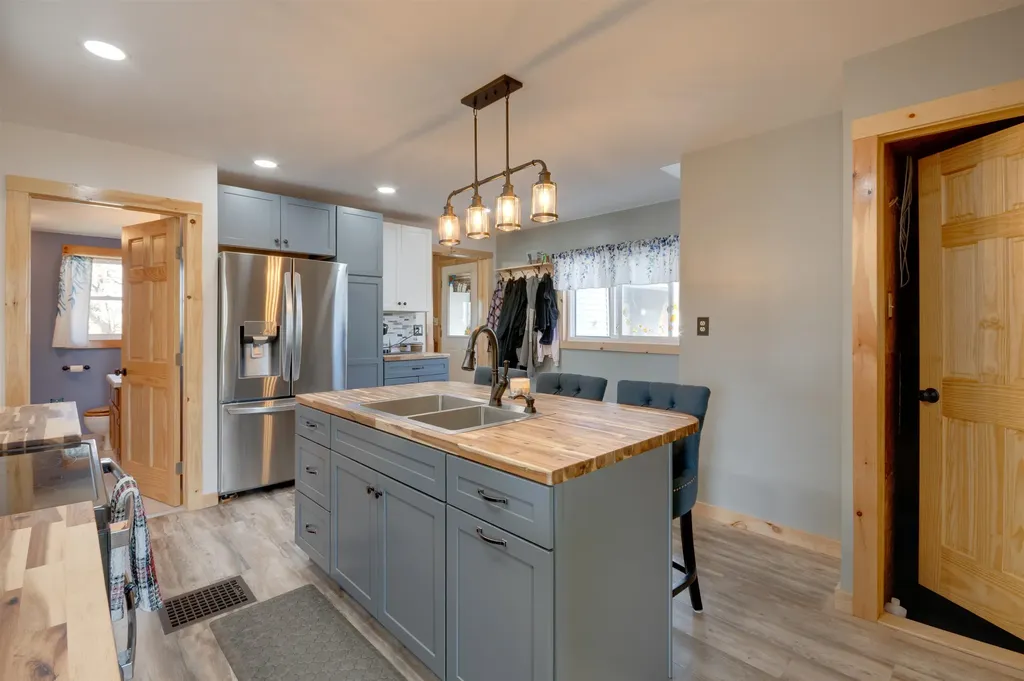 114 Highland Avenue Richford VT 05476