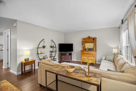 2 Scottie Way Amherst NH 03031