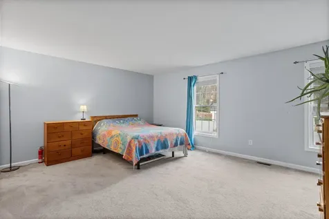 2 Scottie Way Amherst NH 03031