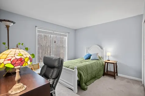 2 Scottie Way Amherst NH 03031