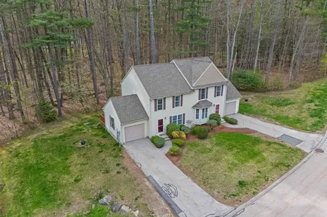 2 Scottie Way Amherst NH 03031