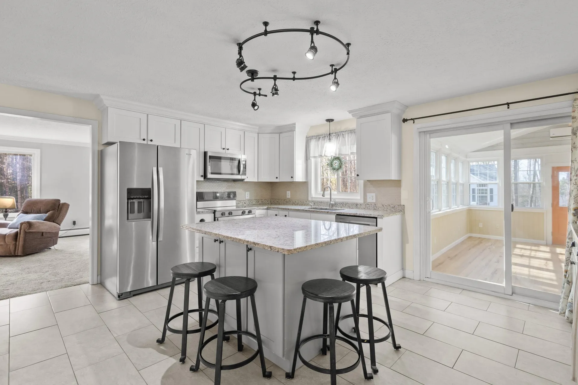 16 Timmins Road Bow NH 03304