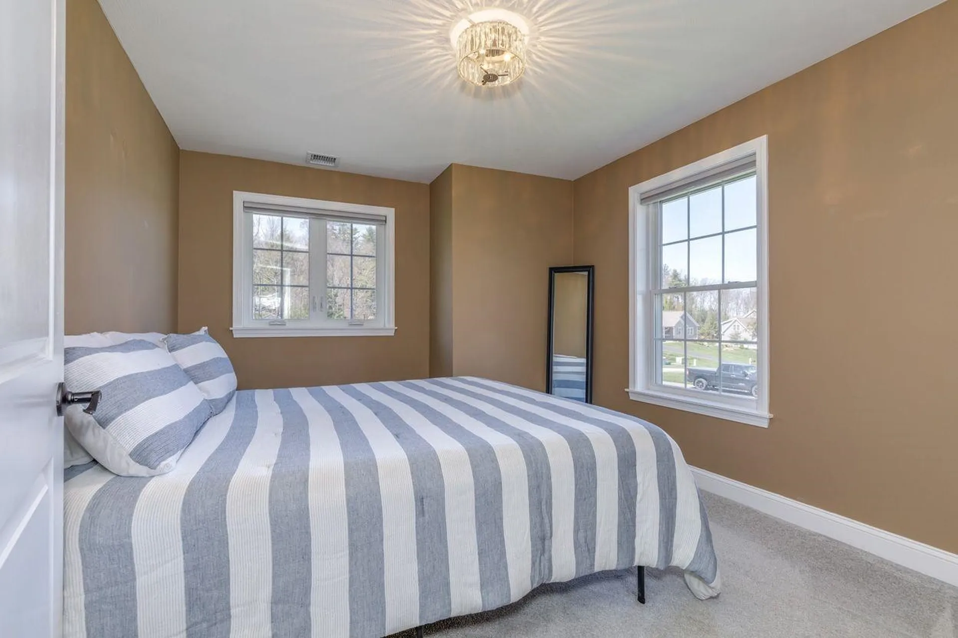 29 Churchill Drive Hooksett NH 03106