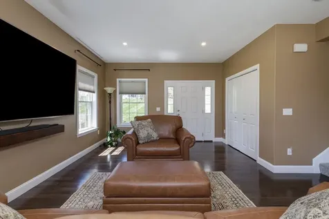29 Churchill Drive Hooksett NH 03106