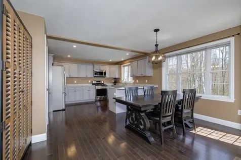 29 Churchill Drive Hooksett NH 03106