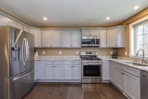 29 Churchill Drive Hooksett NH 03106