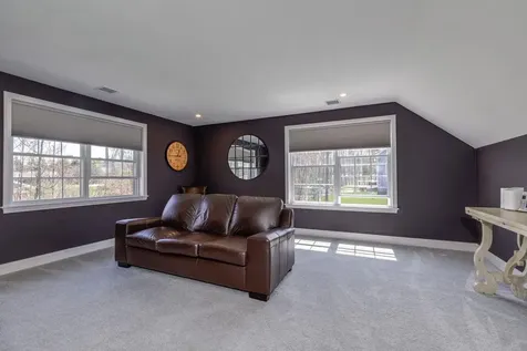 29 Churchill Drive Hooksett NH 03106