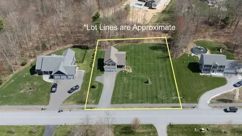 29 Churchill Drive Hooksett NH 03106