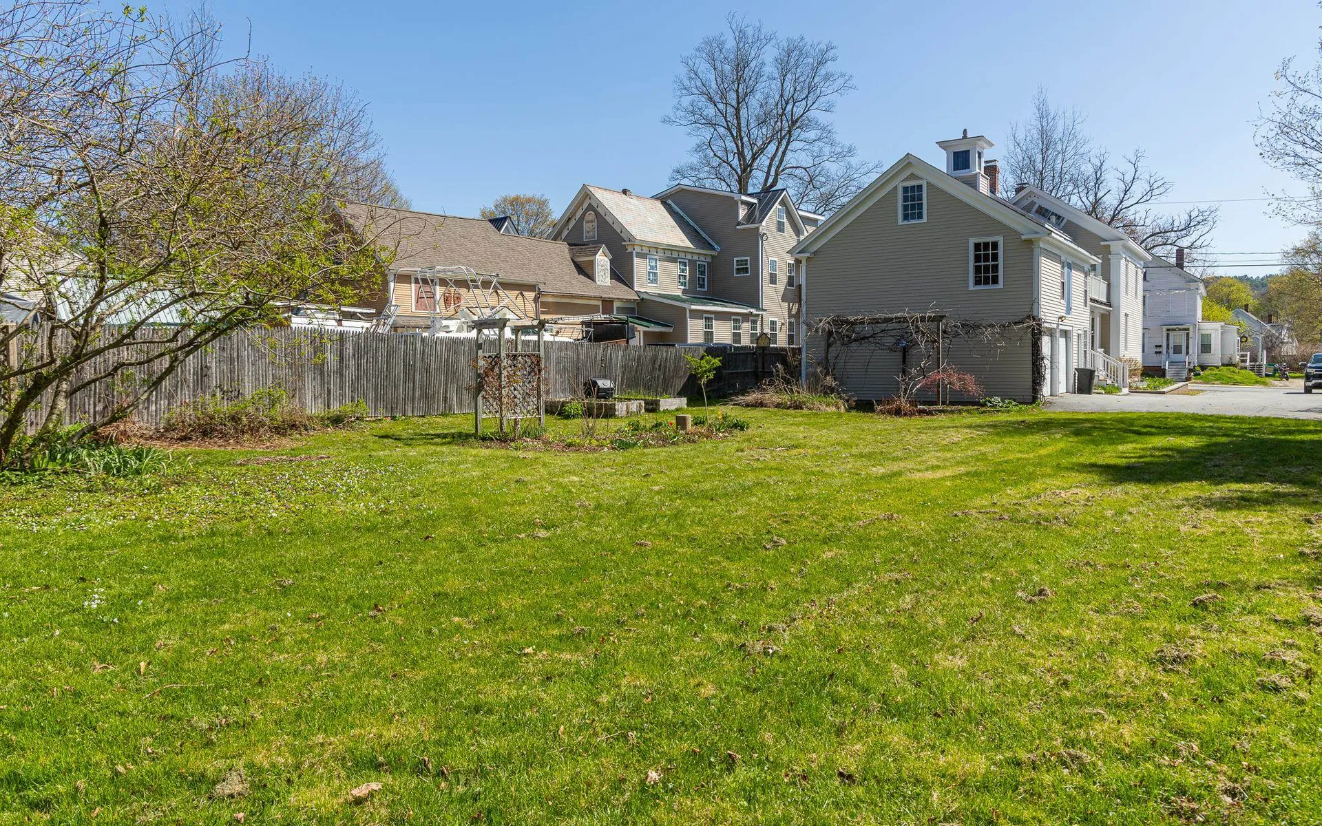 84 Elm Street Keene NH 03431