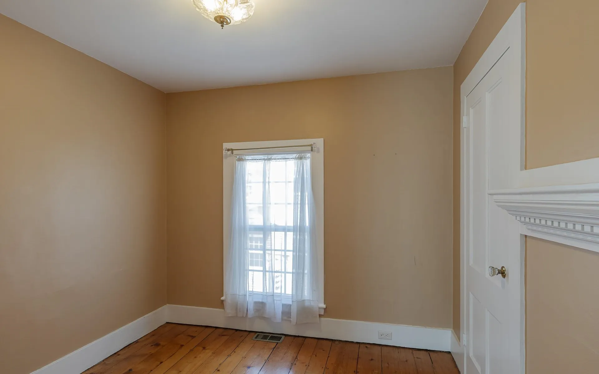 84 Elm Street Keene NH 03431