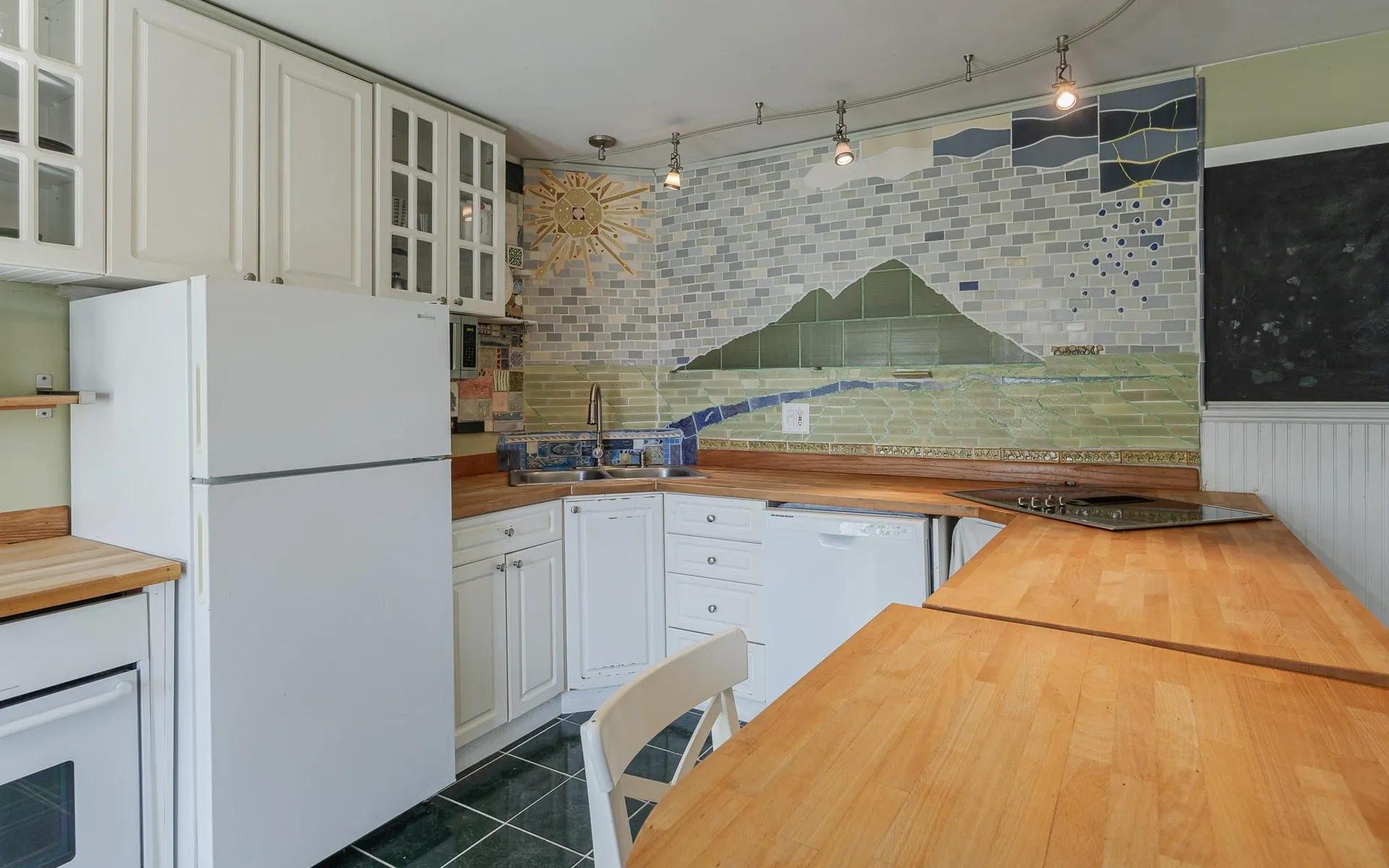 84 Elm Street Keene NH 03431