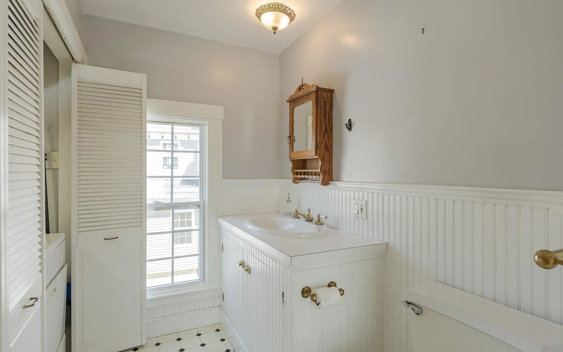 84 Elm Street Keene NH 03431