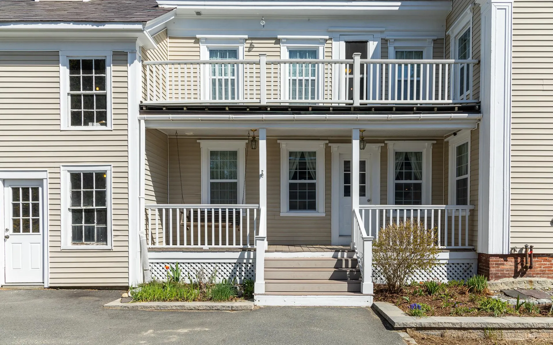 84 Elm Street Keene NH 03431