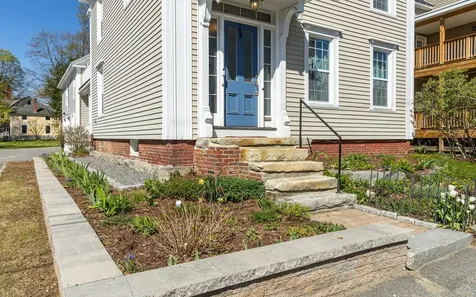 84 Elm Street Keene NH 03431