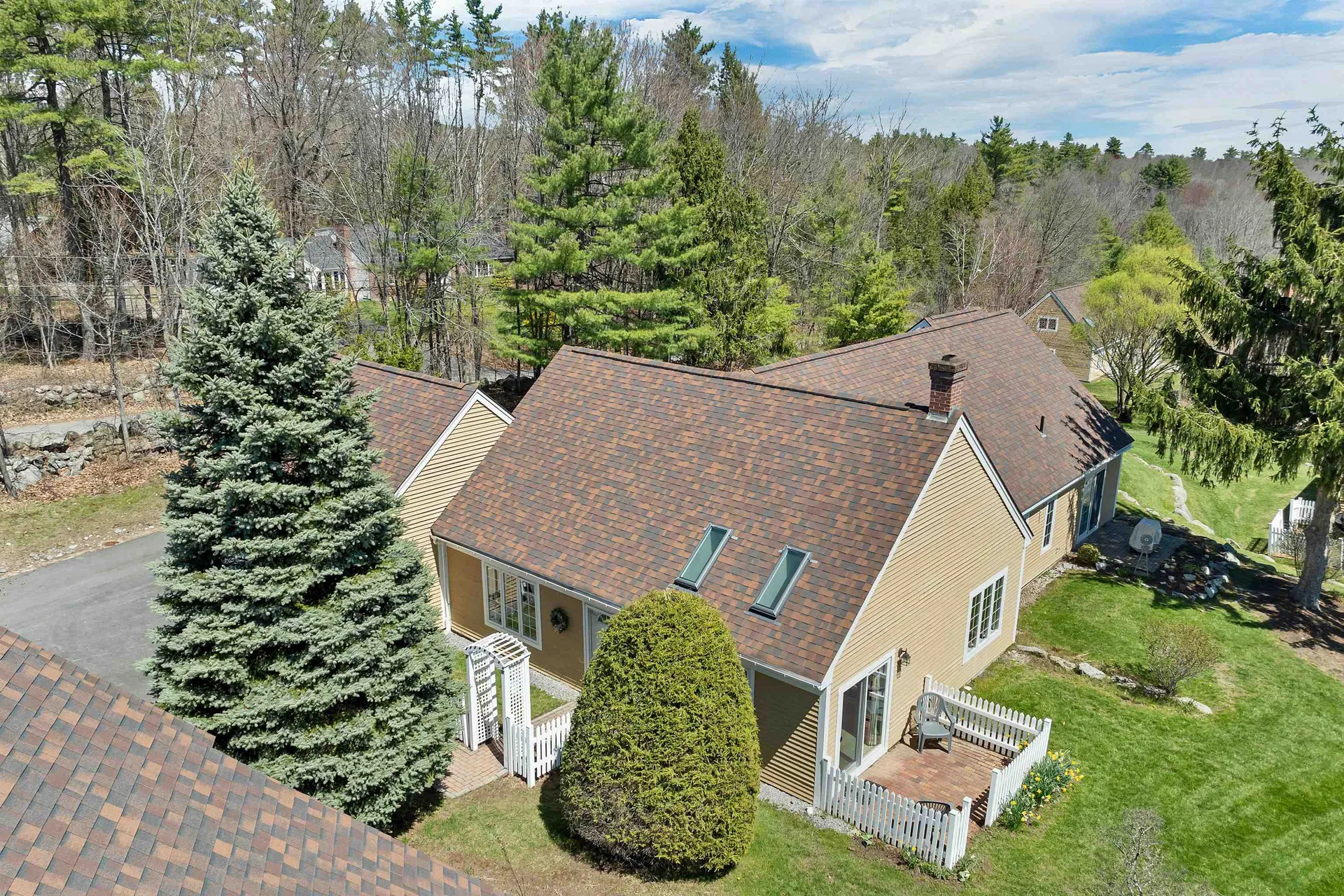 27 Harvest Lane Laconia NH 03246