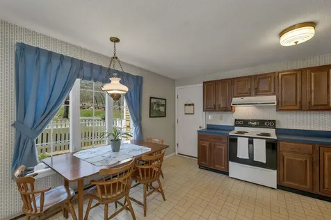 27 Harvest Lane Laconia NH 03246