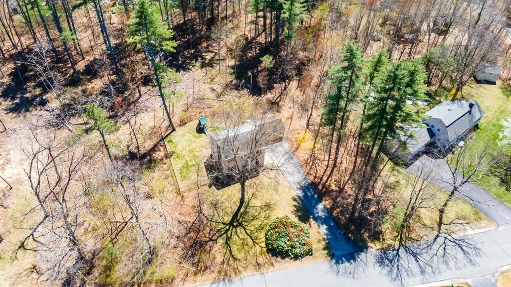 25 Cross Road Amherst NH 03031