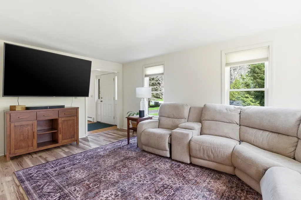 25 Buttonwood Drive Derry NH 03038
