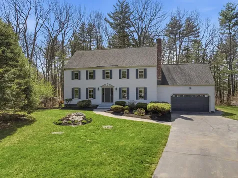 25 Buttonwood Drive Derry NH 03038