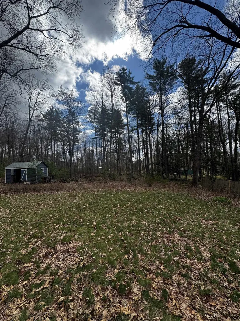 117 Hunting Road Auburn NH 03032