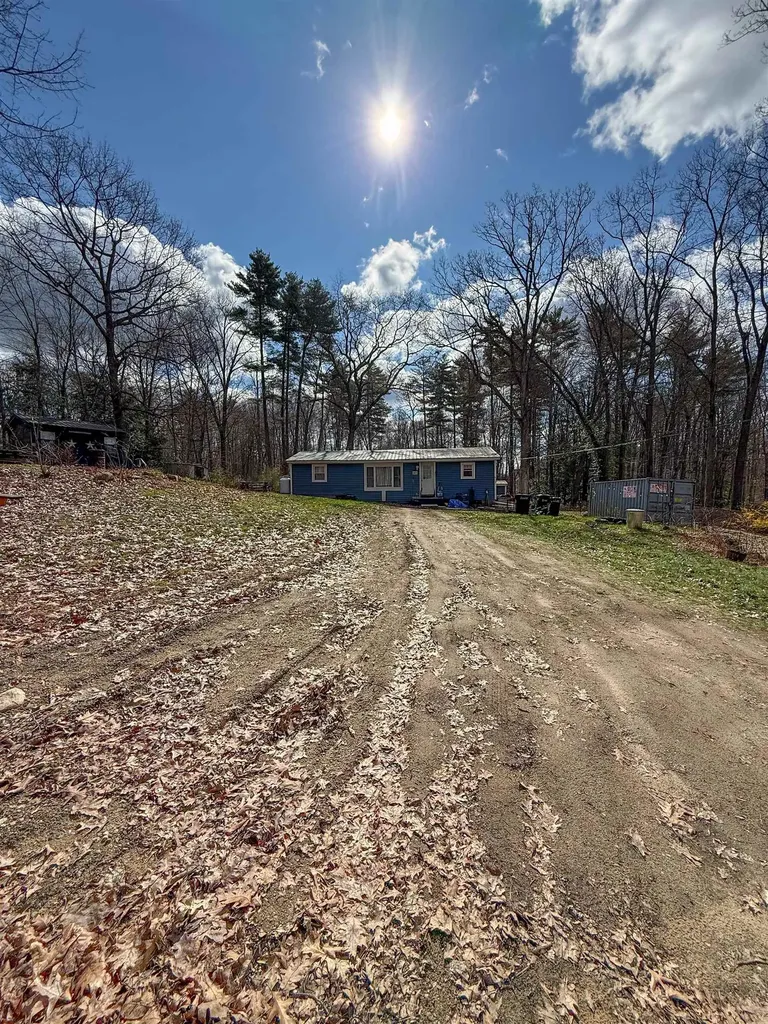 117 Hunting Road Auburn NH 03032
